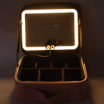 Sturdy handle on the LED makeup organizer box for easy carrying