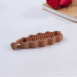 Strong hold plastic claw clip suitable for women's hairstyles