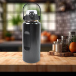 Display of the double-wall vacuum insulation feature of the hydrozilla water bottle.