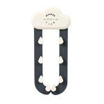 Side profile of the space-saving triangle kitchen sink filter.