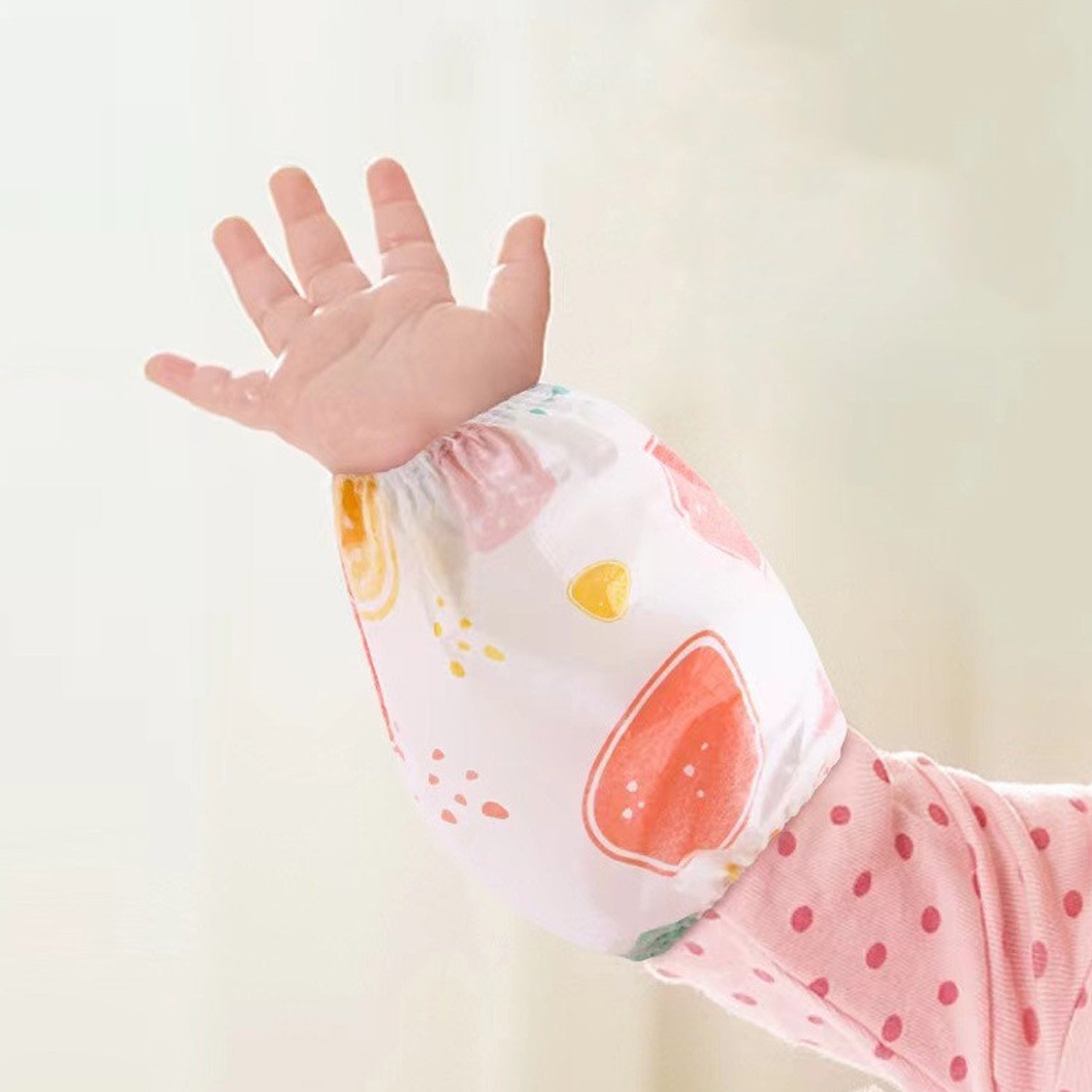 Waterproof Arm Sleeves protecting arms during household chores