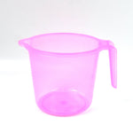 The 1200ml bath water mug filled with water, demonstrating its large capacity for bathing.