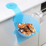 Kitchen sink basket mounted firmly with suction cup in corner