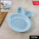 Serving plate featuring dual side compartments for sauces and dips
