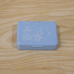 Size guide for portable 6-compartment pill box