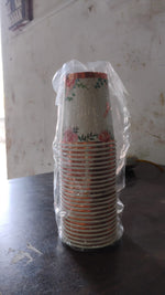 Variety of disposable paper cups suitable for tea, coffee, and water.