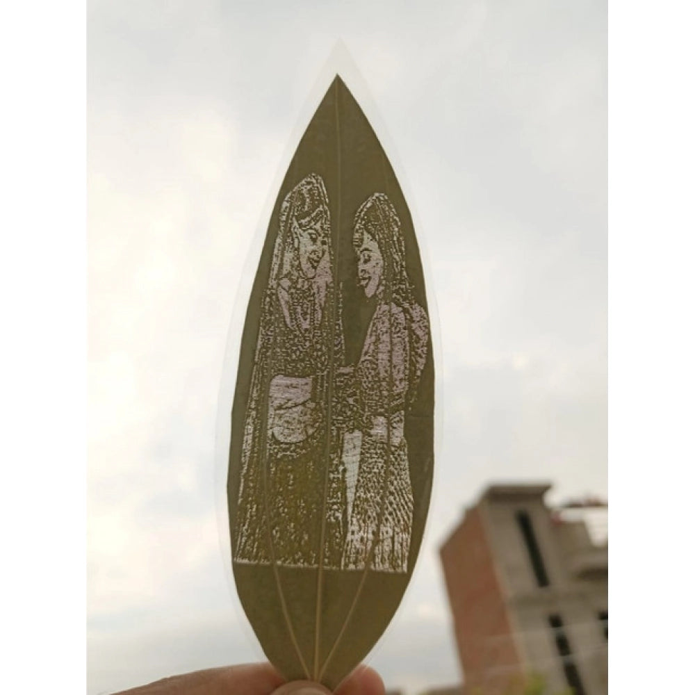 Custom Engraved Leaf Art €“ Bride And Bridesmaid - Sister Bond Portrait on Natural Leaf