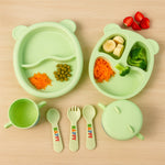 Unbreakable kids feeding dinner set designed for toddlers learning to self-feed