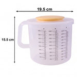 Plastic food storage box suitable for flour and sugar