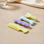 Women’s hair styling clips in alligator design for versatile looks