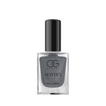Woman showcasing her hands with quick-dry Calm Grey Matte Nail Polish.