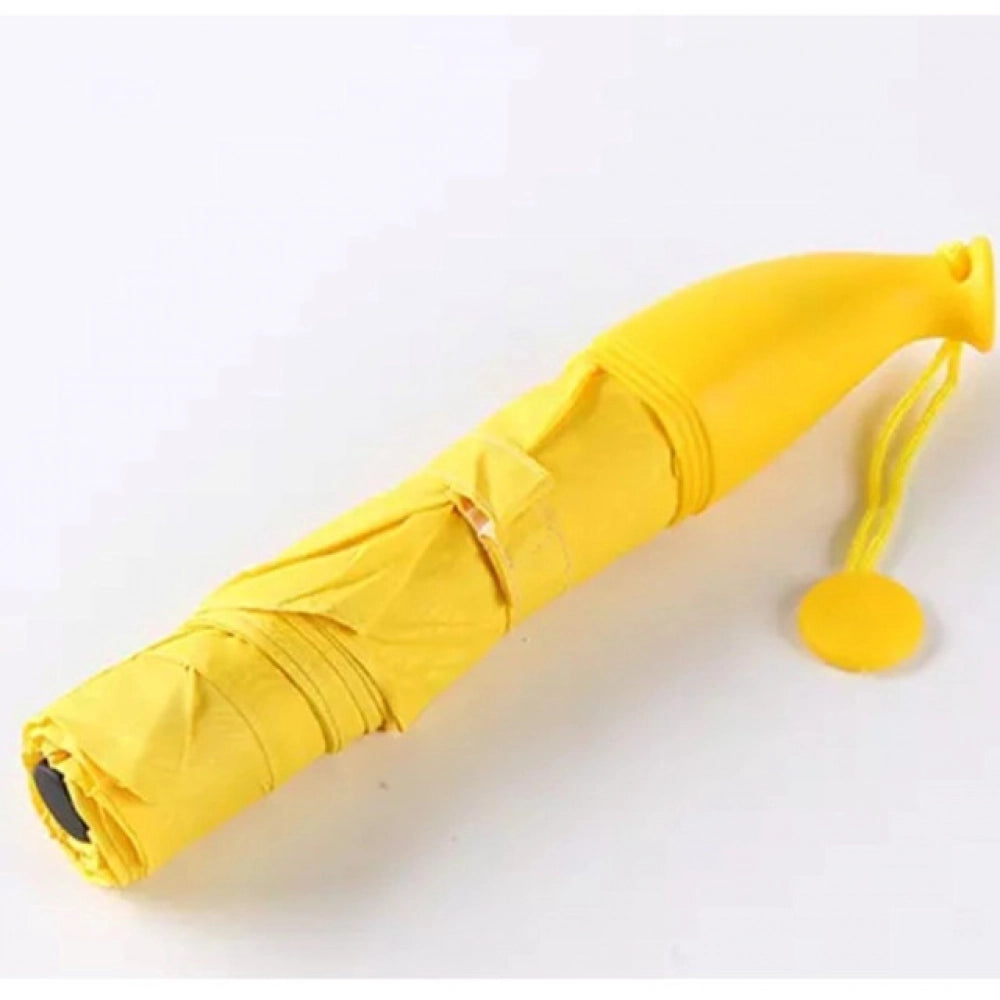 Banana Umbrella €“ Compact Foldable Umbrella with Banana-Shaped Case (Color: Assorted )