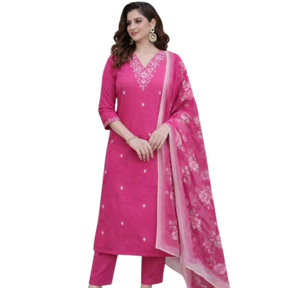 Women's Chanderi Silk Ethnic Motif V-Neck 3/4th Sleeve Kurti With Pant Dupatta Set (Pink)