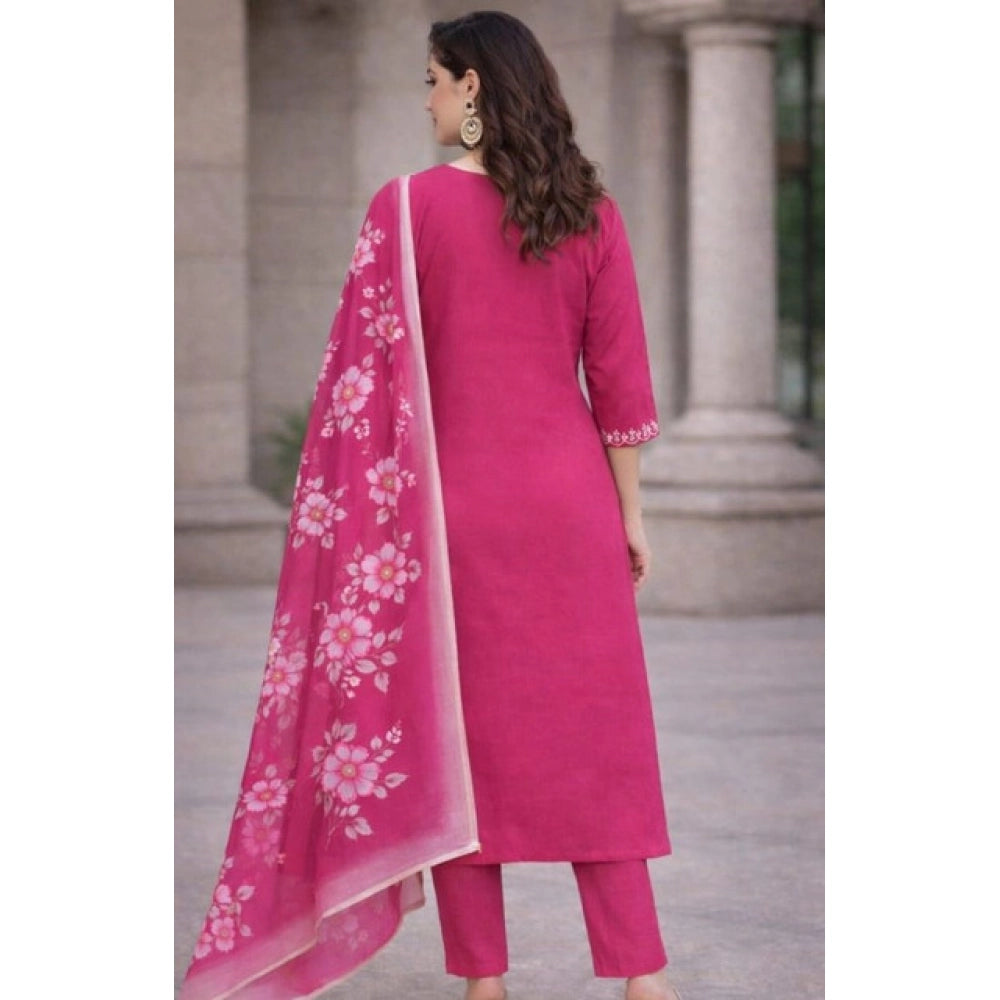 Women's Chanderi Silk Ethnic Motif V-Neck 3/4th Sleeve Kurti With Pant Dupatta Set (Pink)