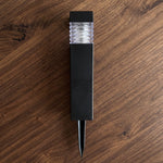 Design of waterproof solar garden lamp suitable for outdoors
